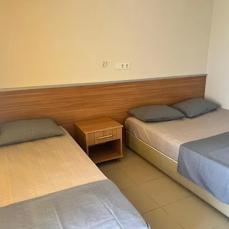 Mavi Cennet Caravan Kızılot