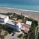 Mavi Cennet Camping&pansiyon Kızılot