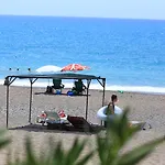 Mavi Cennet Camping&pansiyon Kızılot