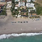 Mavi Cennet Camping&pansiyon Kamp alanı Kızılot