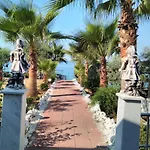 Mavi Cennet Camping&pansiyon 2* Kızılot