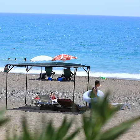 Mavi Cennet Caravan 2* Kizilot