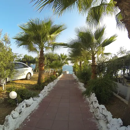 Mavi Cennet Caravan 营地 2*