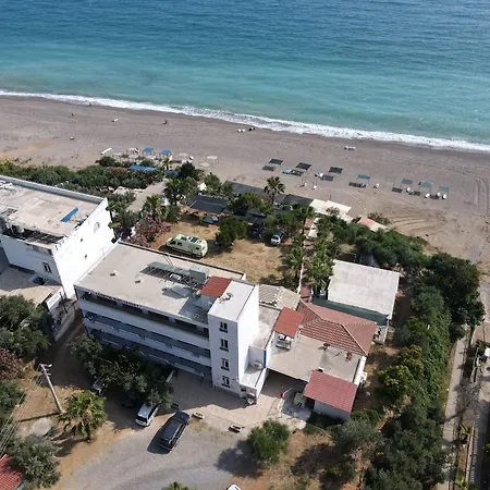 Mavi Cennet Caravan Camping