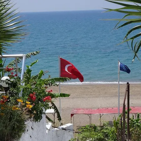 Mavi Cennet Caravan Campsite Kizilot
